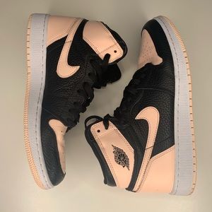 🎯SOLD🎯Air Jordan 1 Retro High OG 'Crimson Tint'